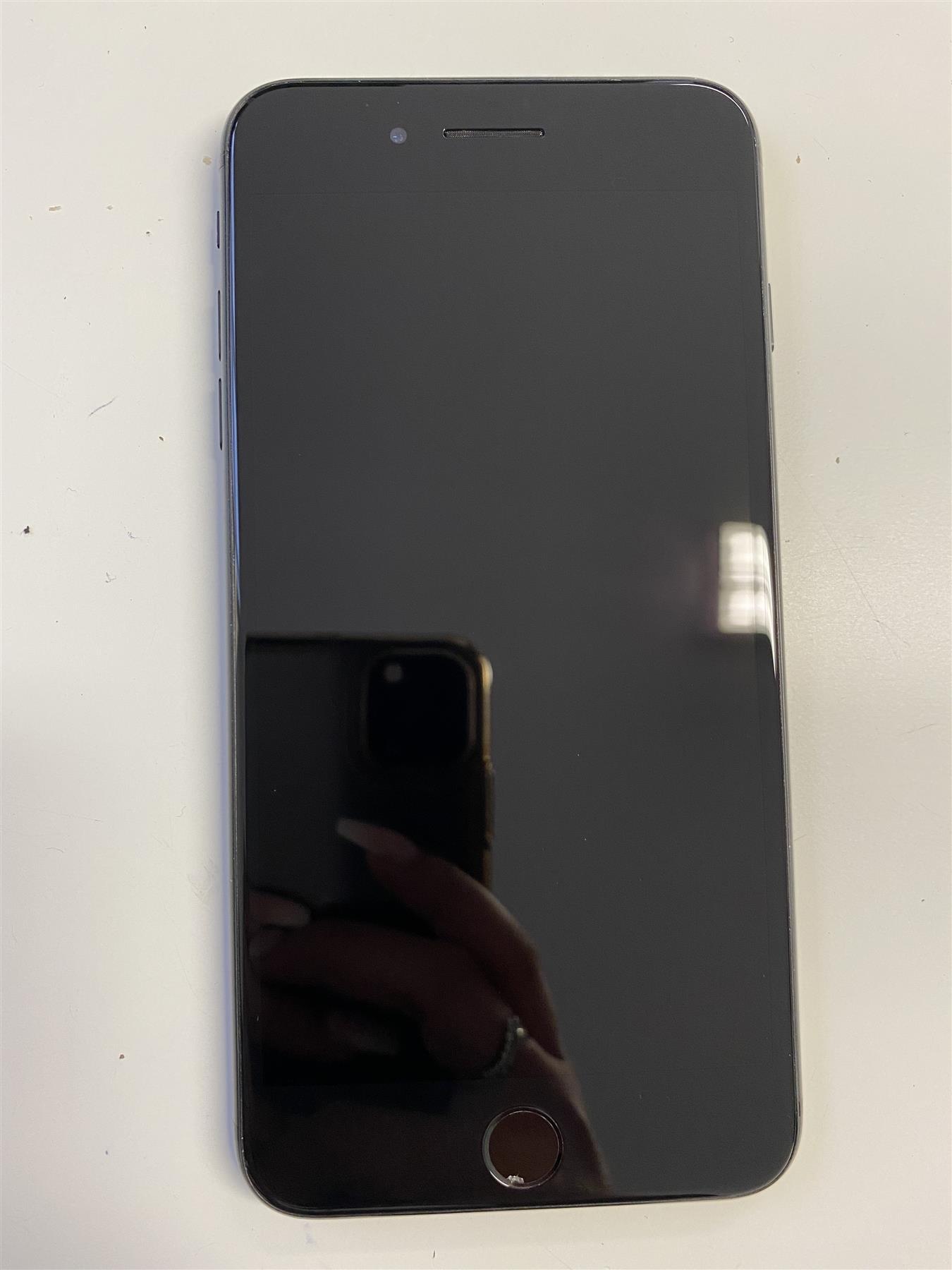 Apple iPhone 7 Plus 32GB Matte Black Unlocked - Used