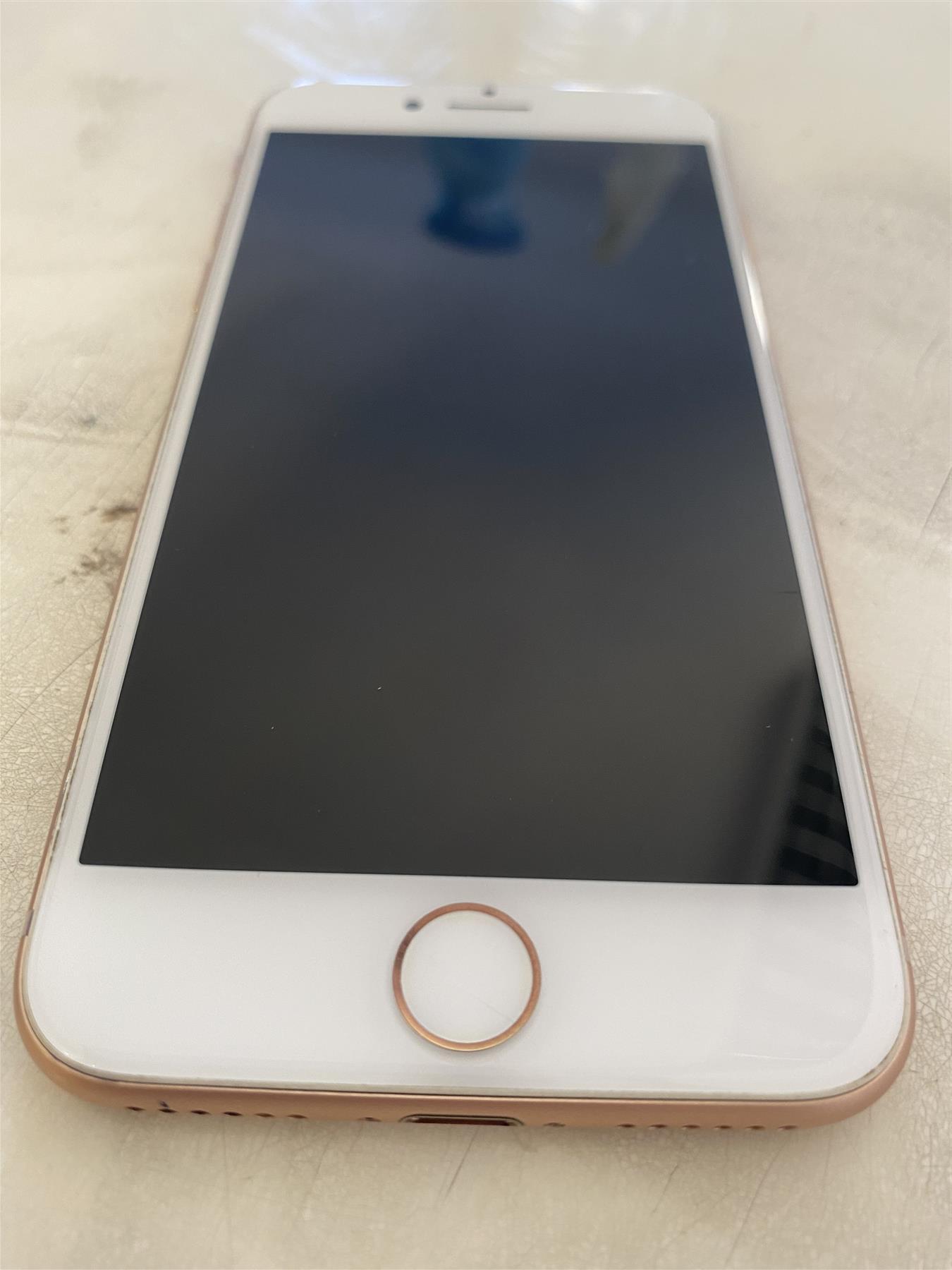 Apple iPhone 8 64GB Gold Unlocked - Used