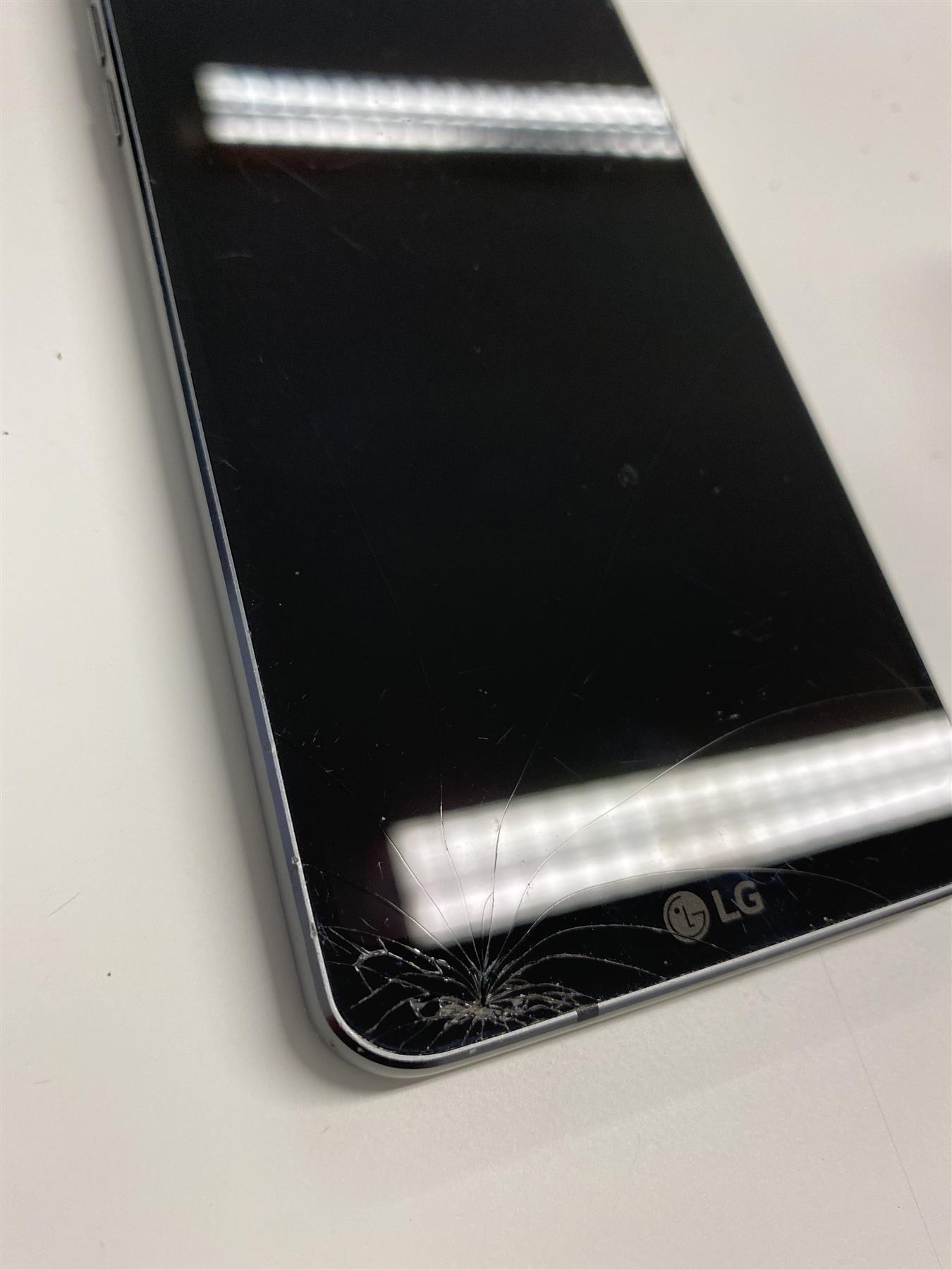 LG G6 32GB Astro Black Unlocked Used