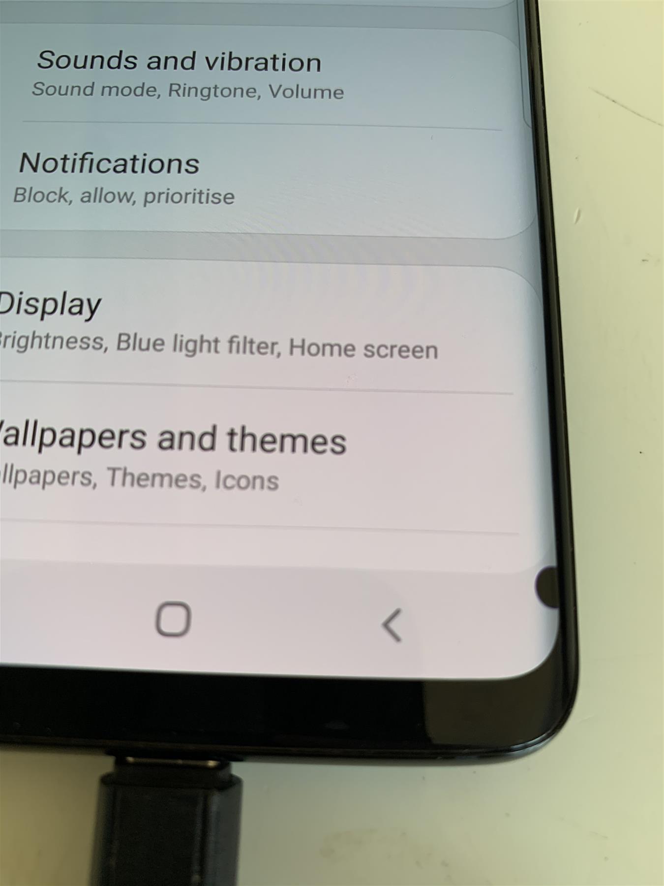Samsung Galaxy S9 64GB Midnight Black Unlocked - Used