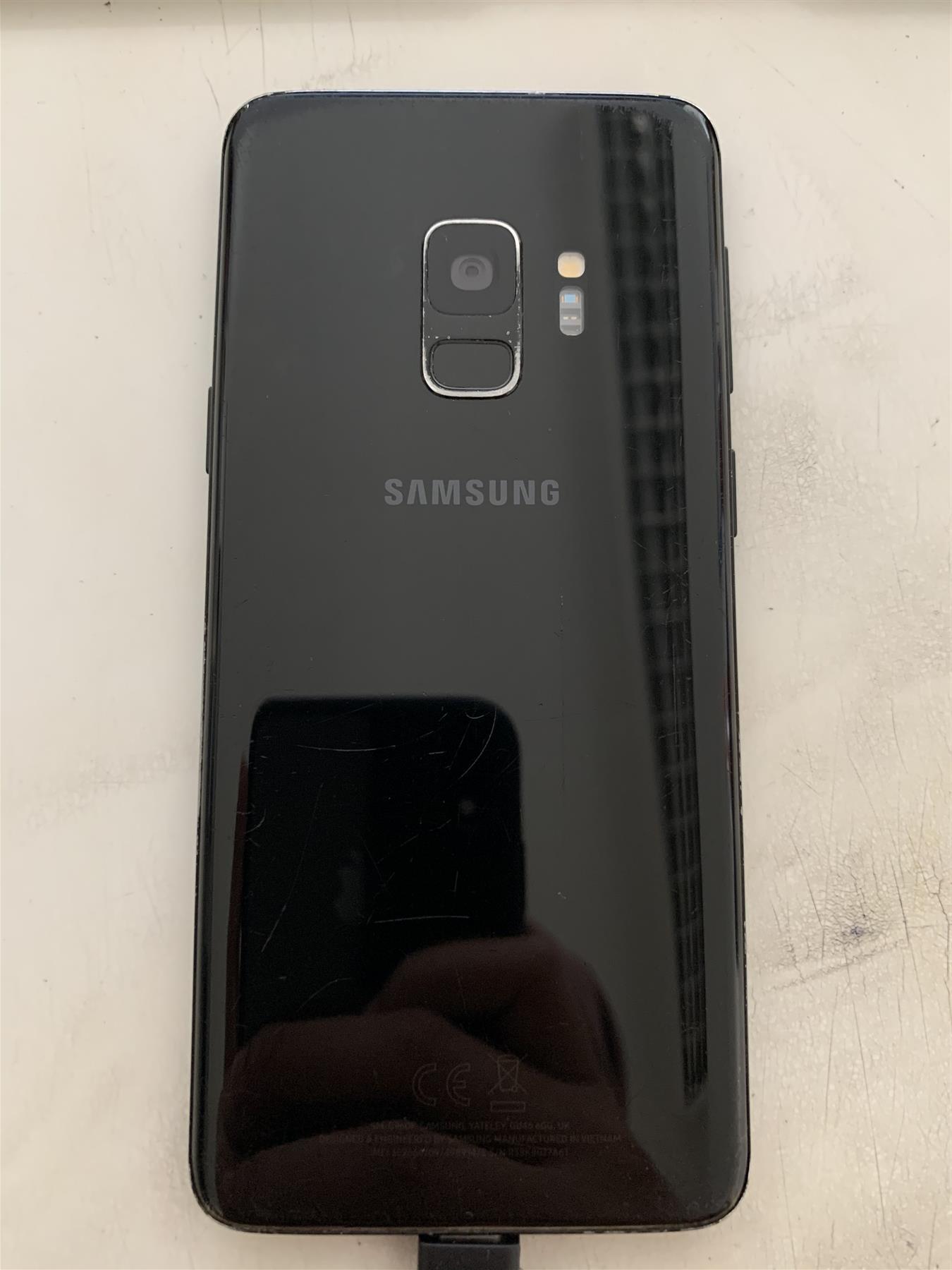 Samsung Galaxy S9 64GB Midnight Black Unlocked - Used