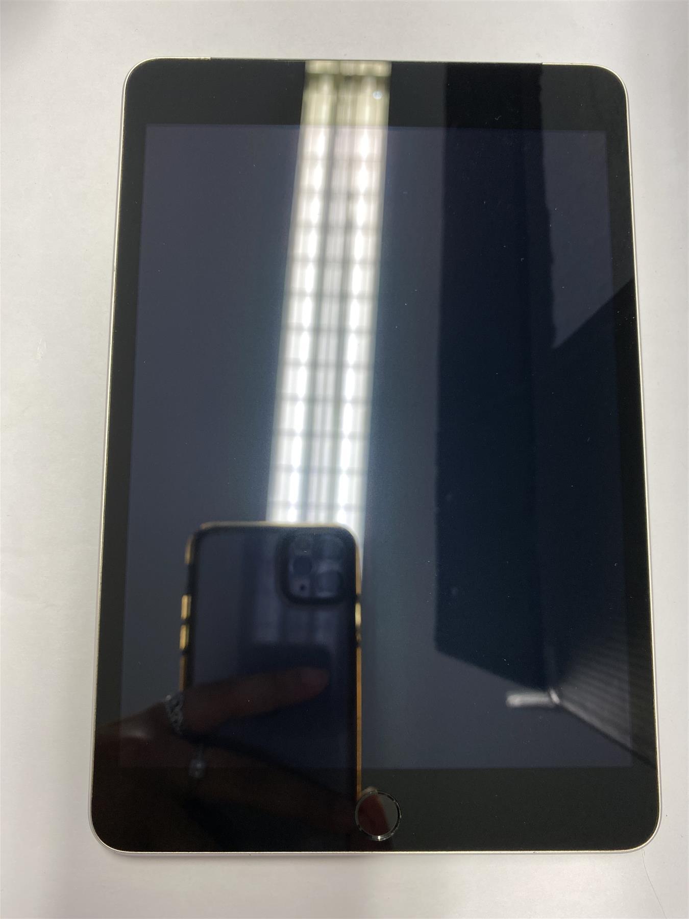 Apple iPad Mini 3 16GB WiFi + Cellular Space Grey Refurbished - Used