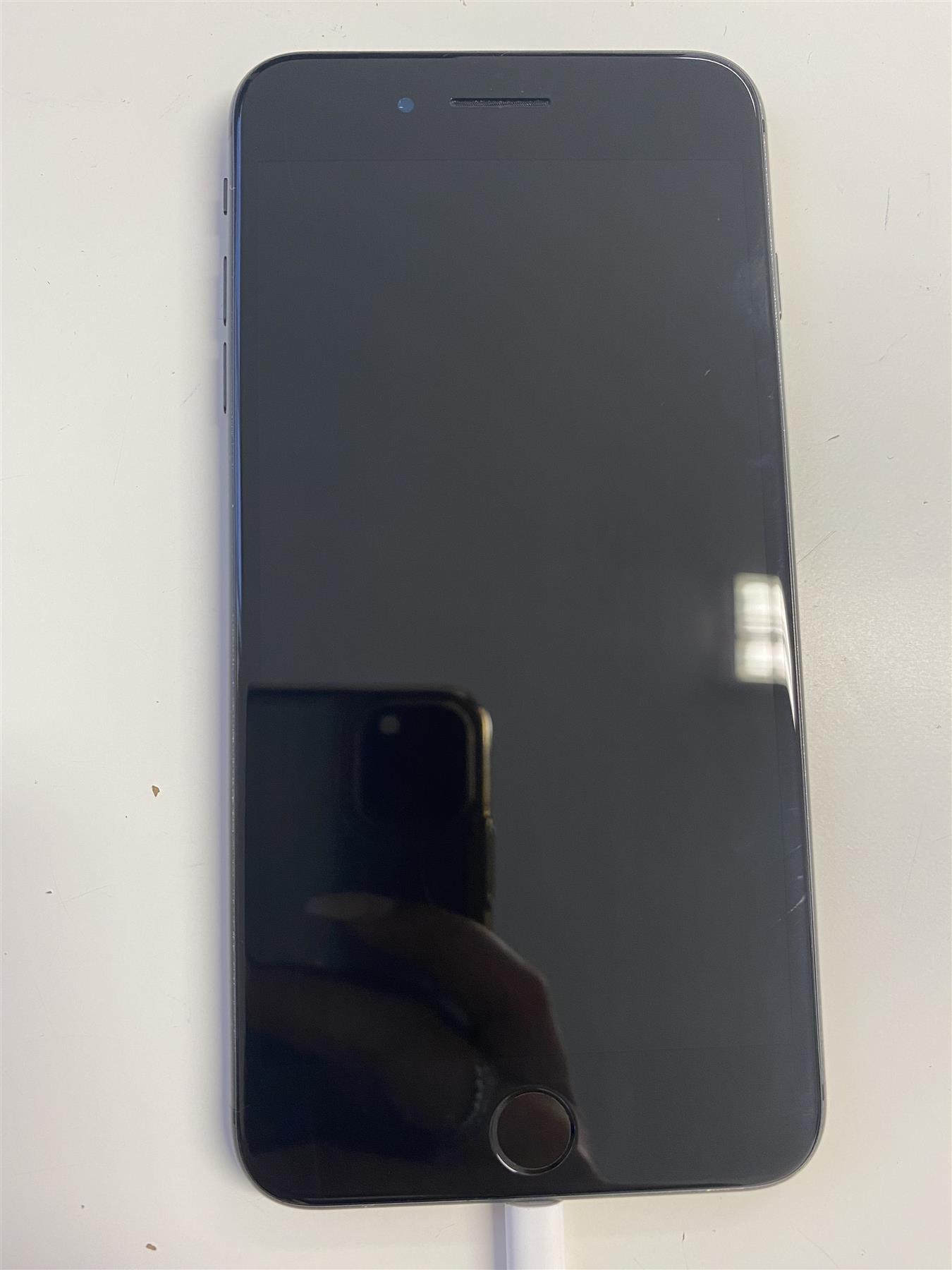 Apple iPhone 8 Plus 64GB Space Grey -Used