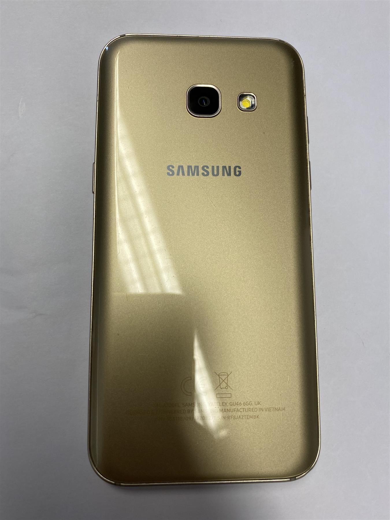 Samsung Galaxy A3 (2017) 16GB Gold Unlocked - Used