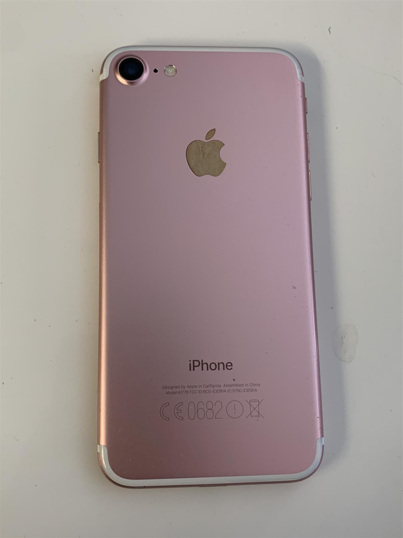 Apple iPhone 7 32GB Rose Gold Unlocked Used