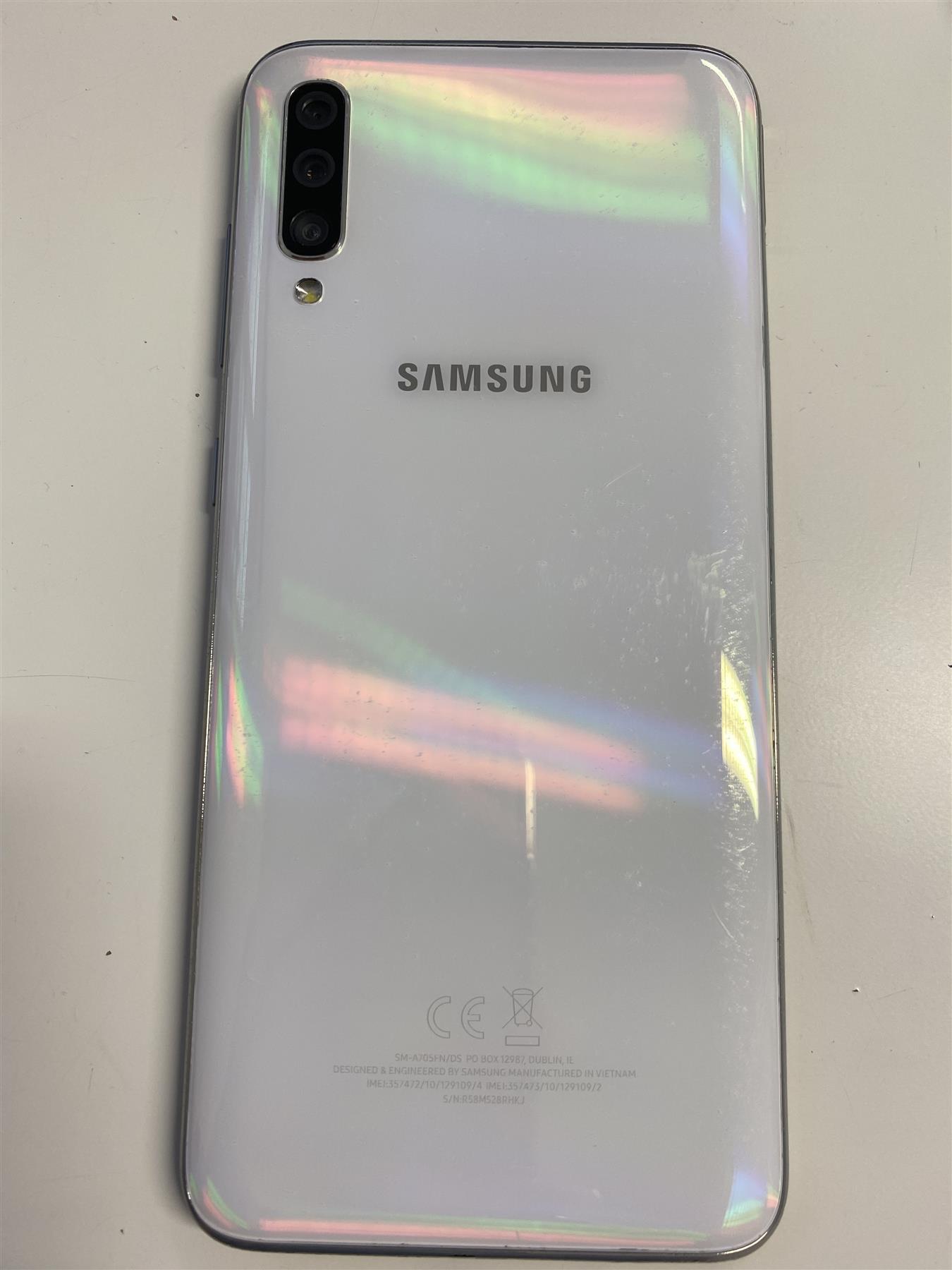 Samsung Galaxy A70 128GB White Unlocked - Used