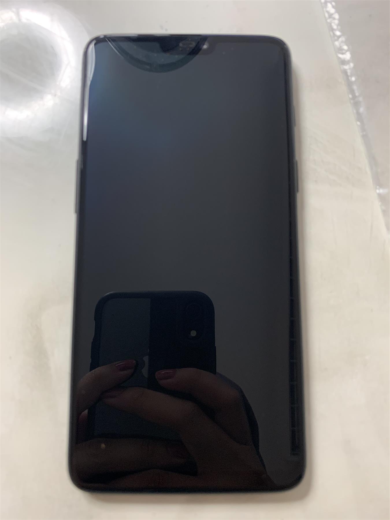 Oneplus 6 64GB Midnight Black Unlocked - used