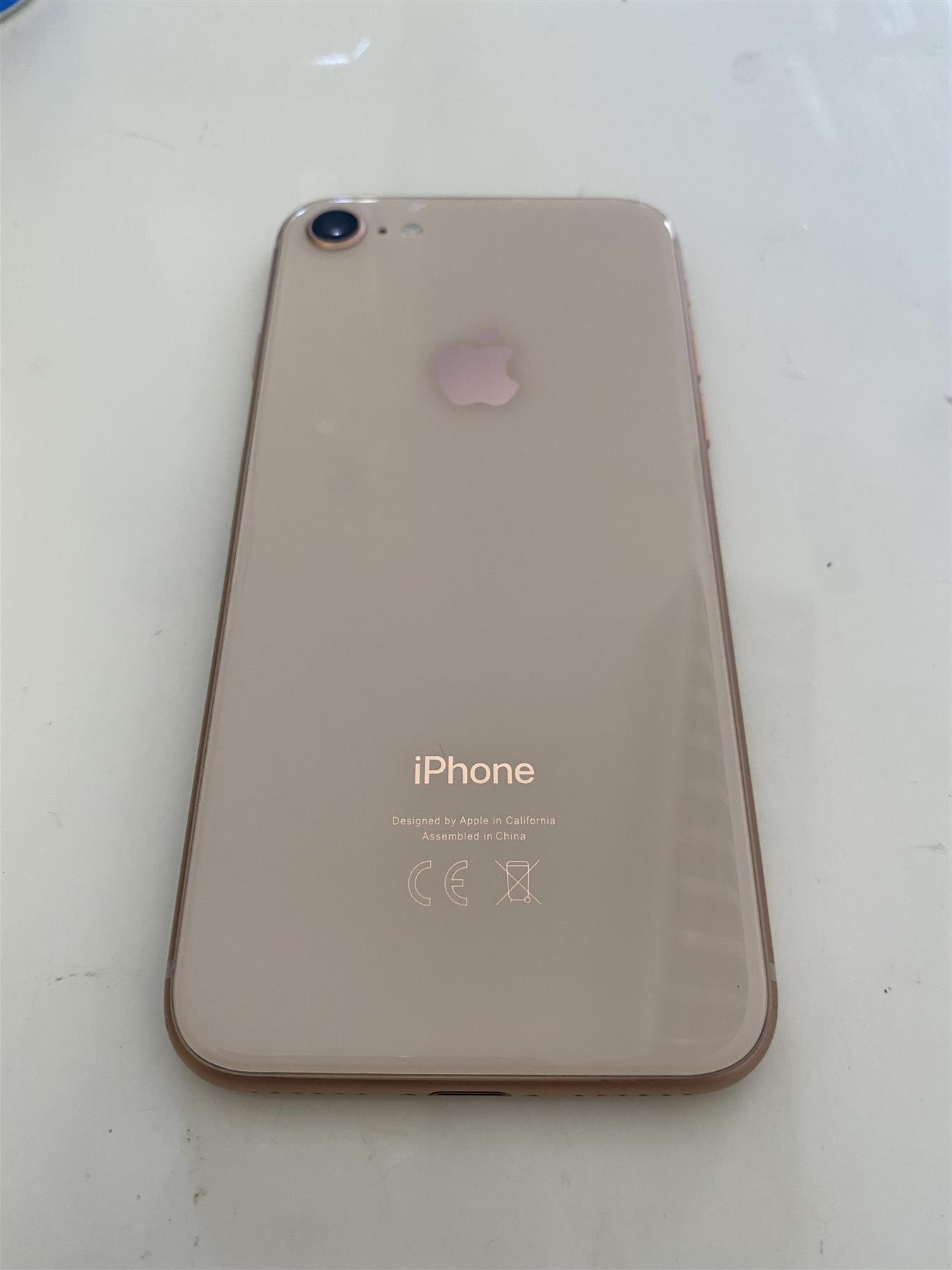 Apple iPhone 8 64GB Gold Unlocked - Used