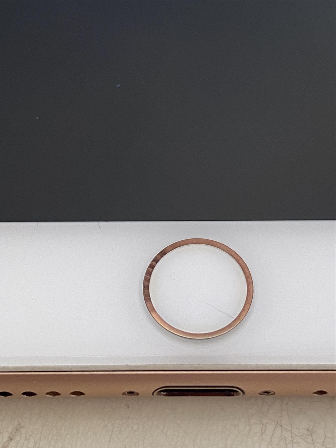 Apple iPhone 8 64GB Gold Unlocked - Used