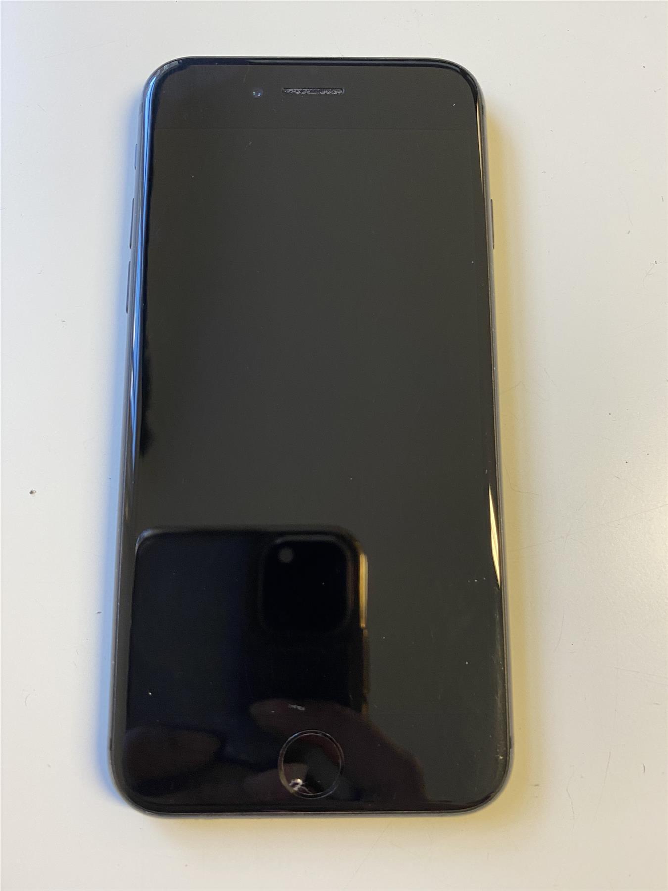 Apple iPhone 8 64GB Space Grey Unlocked - Used