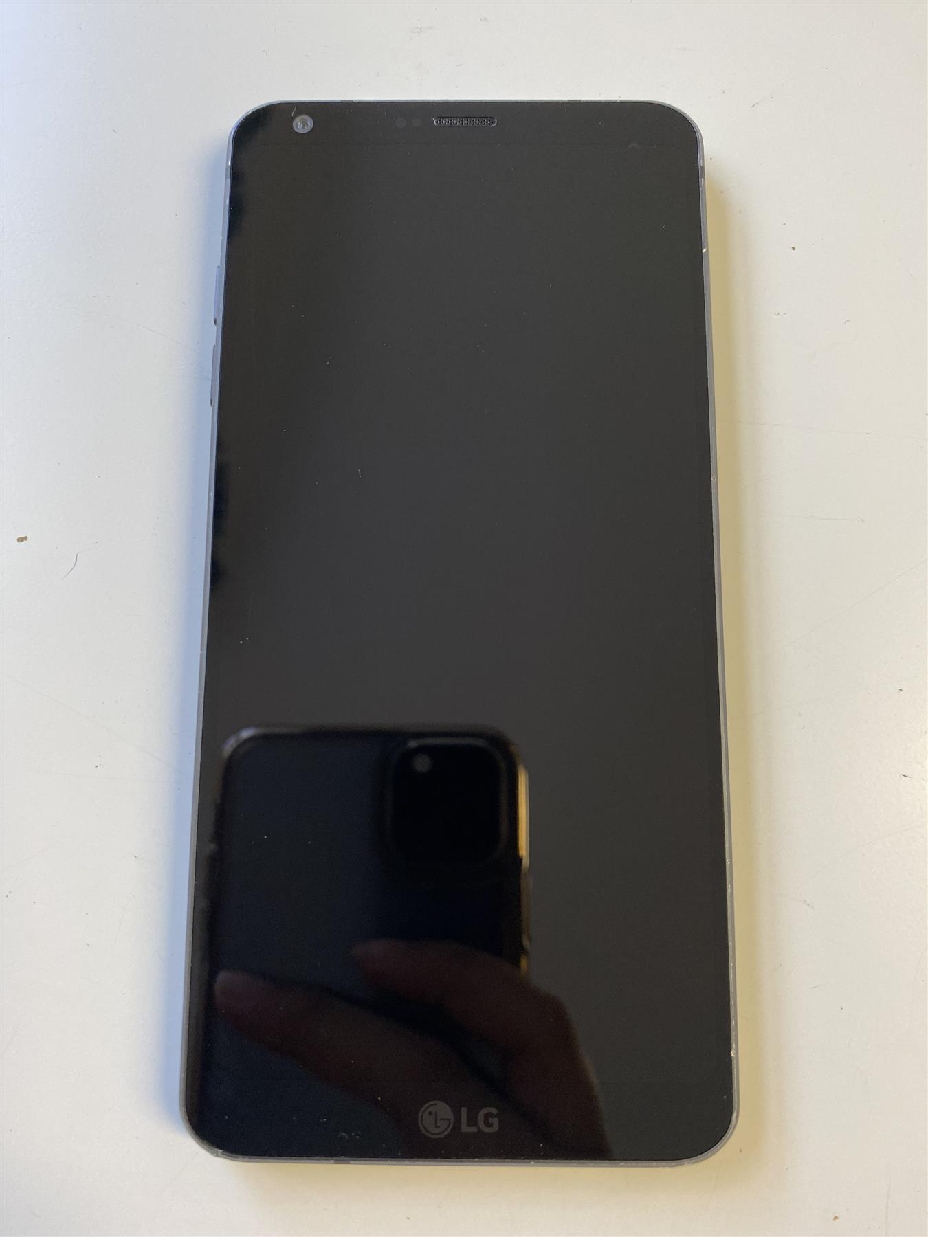 LG G6 32GB Astro Black Unlocked Used