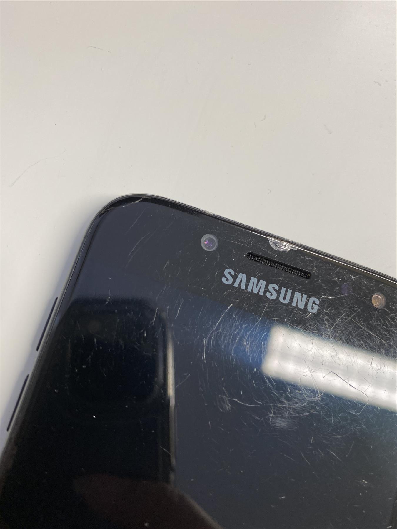 Samsung Galaxy J5 (2015) 8GB Black - Used