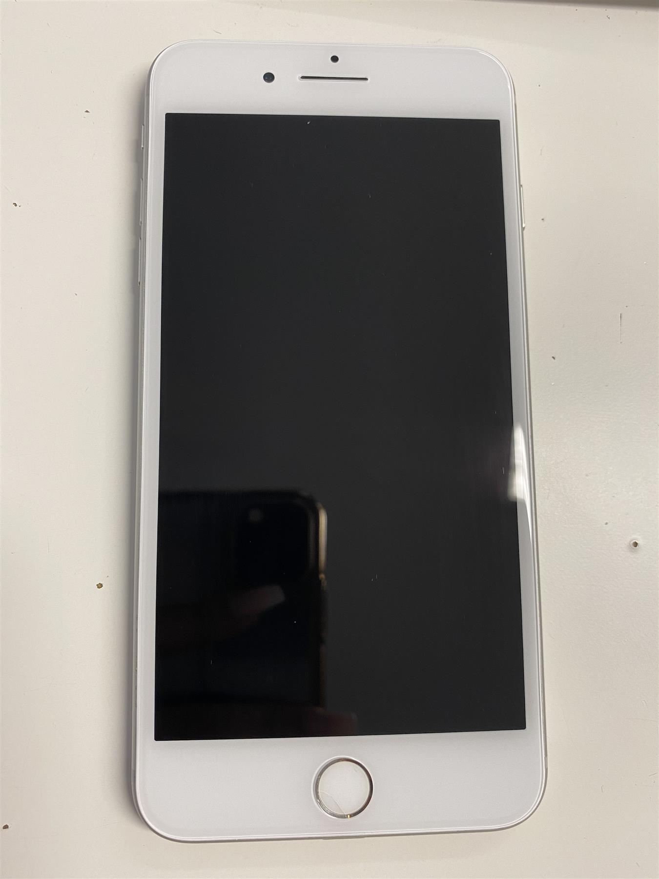 Apple iPhone 8 Plus 256GB Silver Unlocked- Used