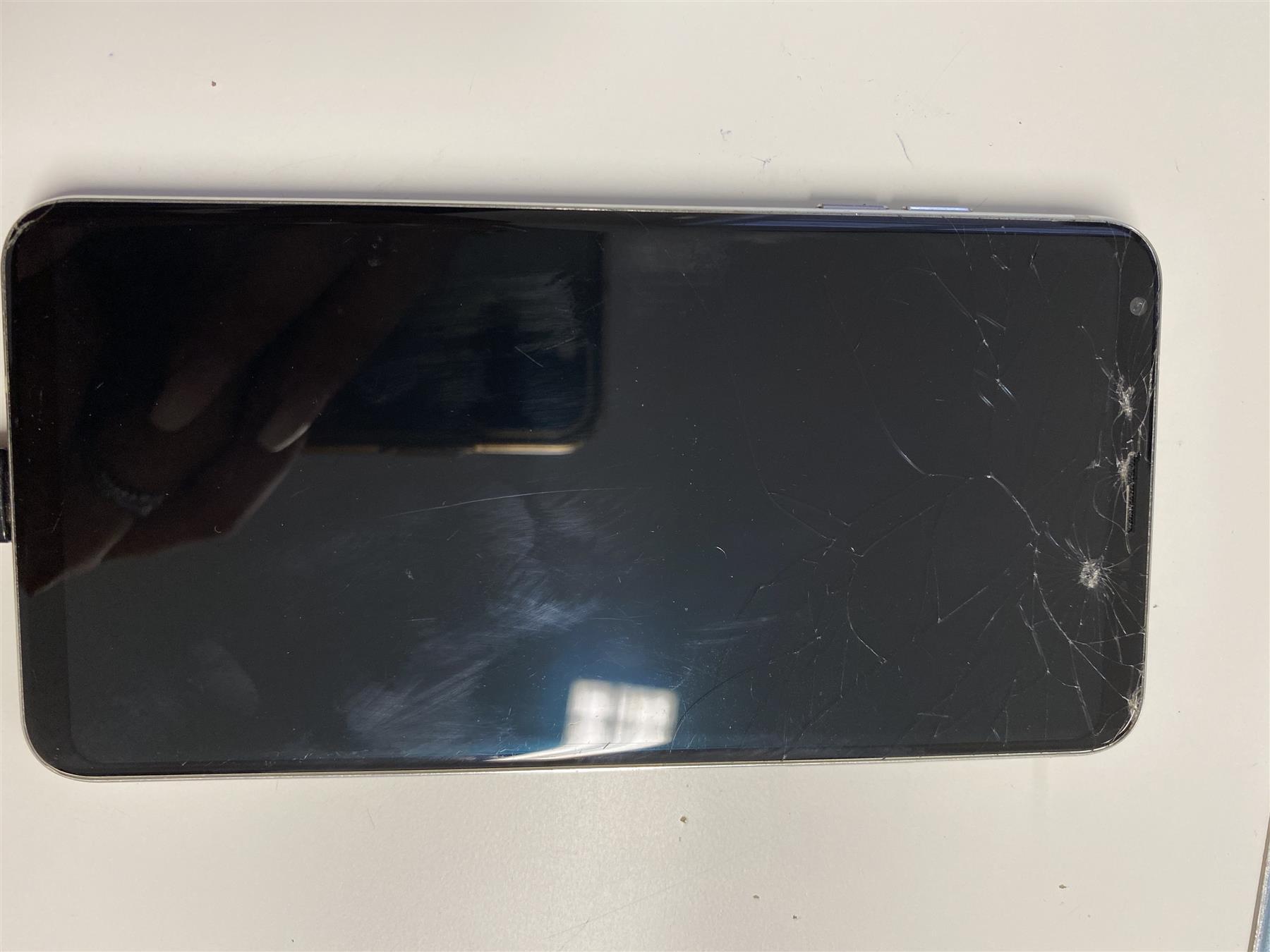LG V30 64GB Cloud Silver Unlocked Used