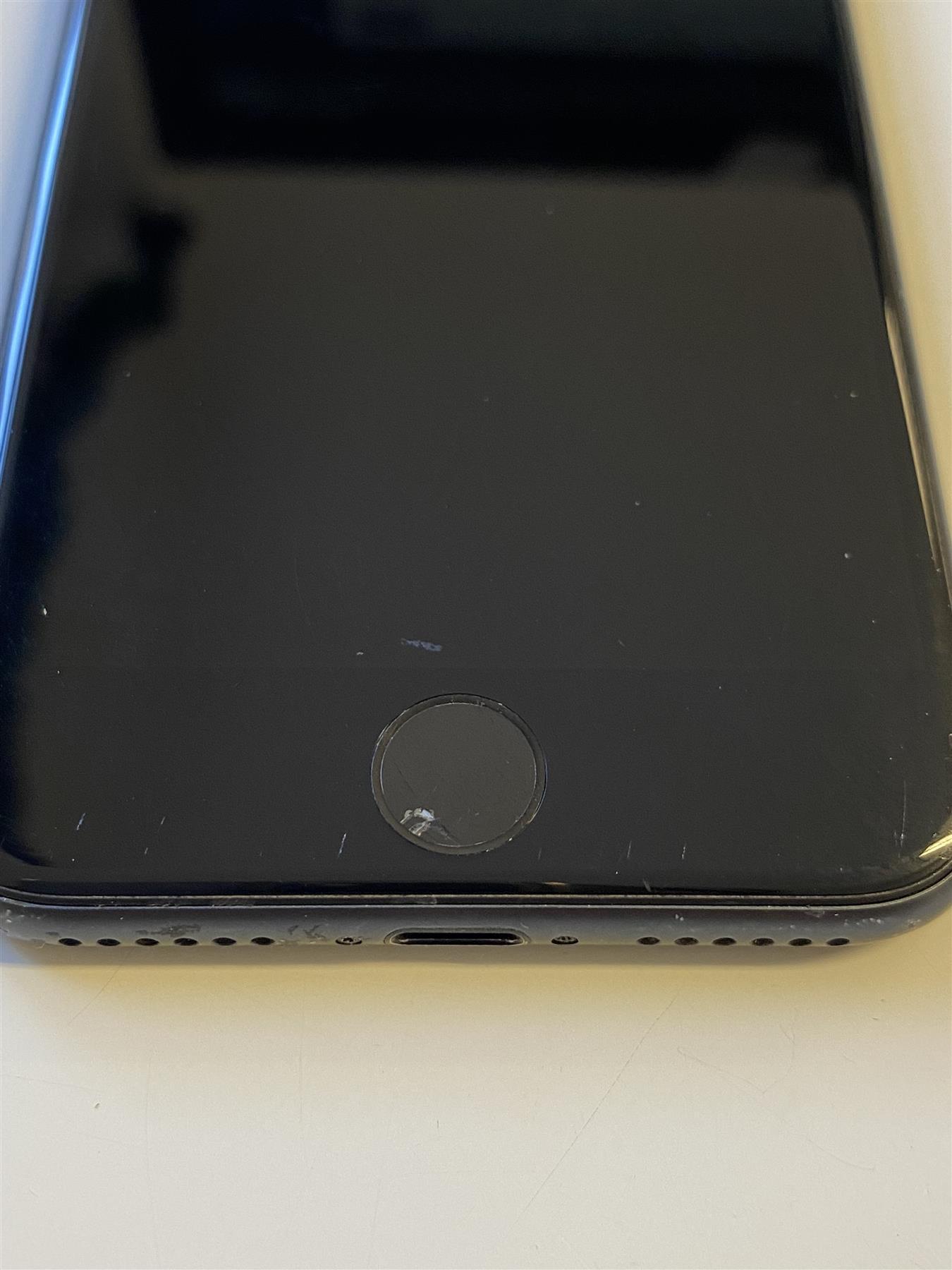 Apple iPhone 8 64GB Space Grey Unlocked - Used