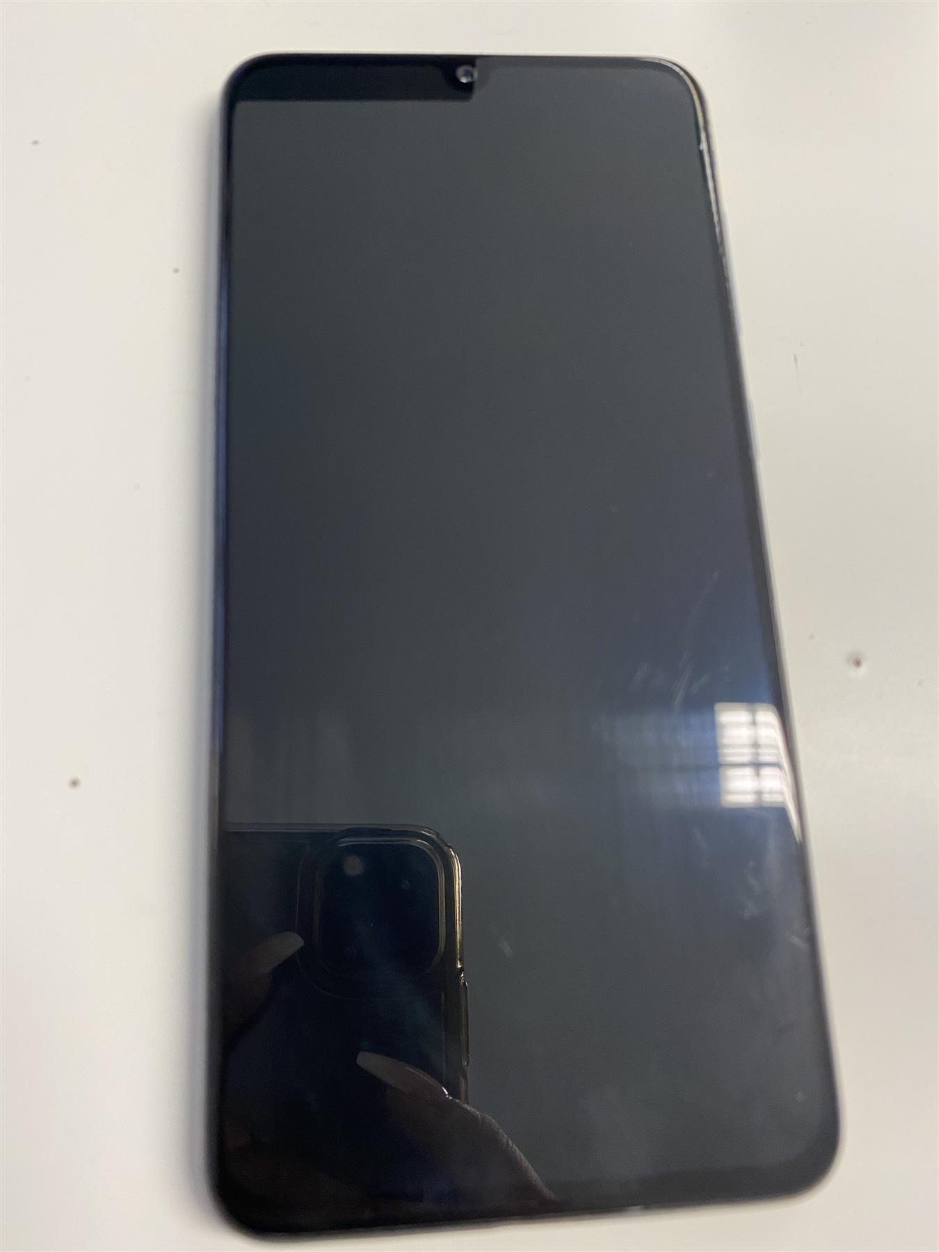 Samsung Galaxy A40 64GB Black Unlocked - used