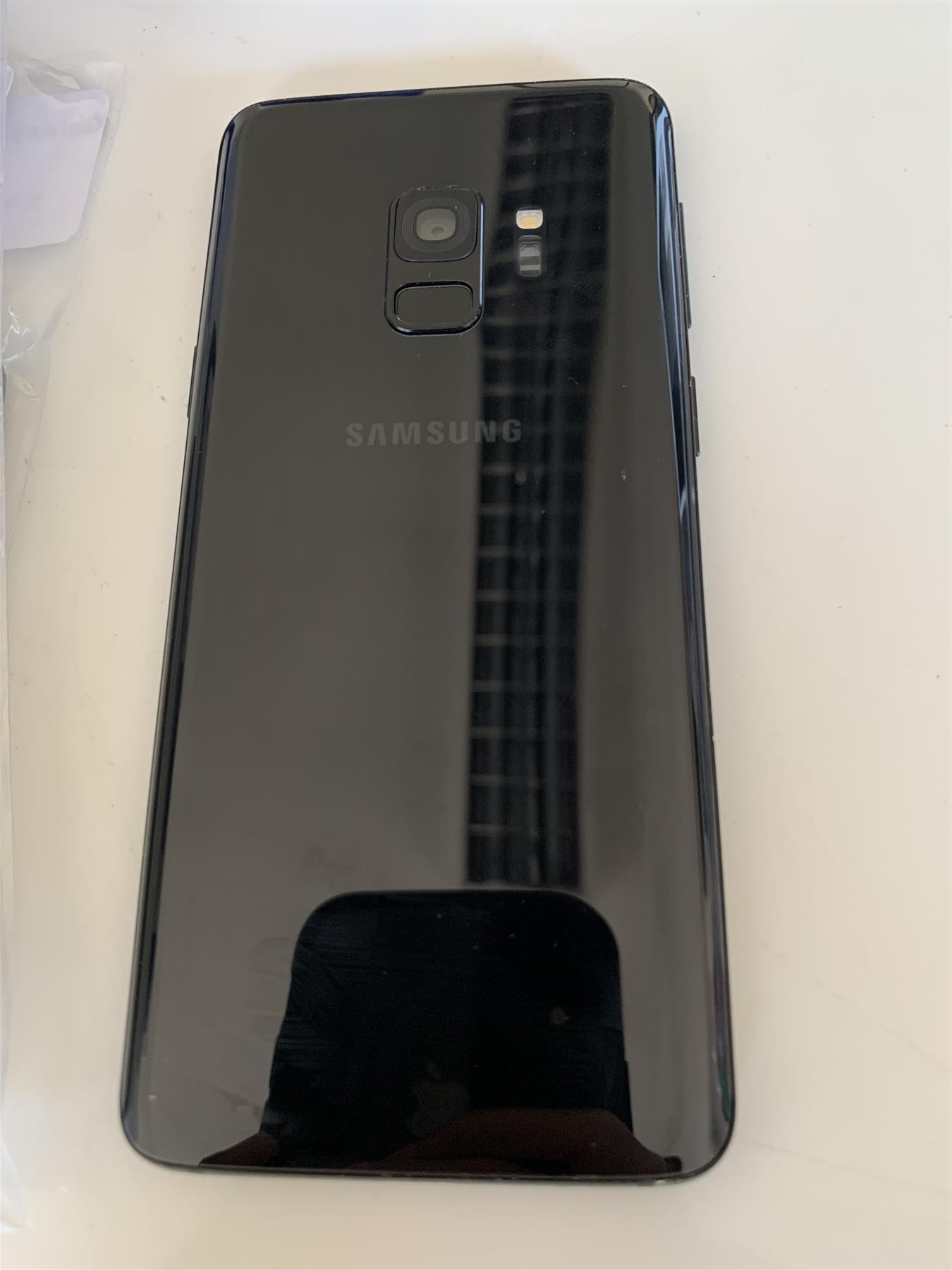 Samsung Galaxy S9 64GB Midnight Black Unlocked - Used