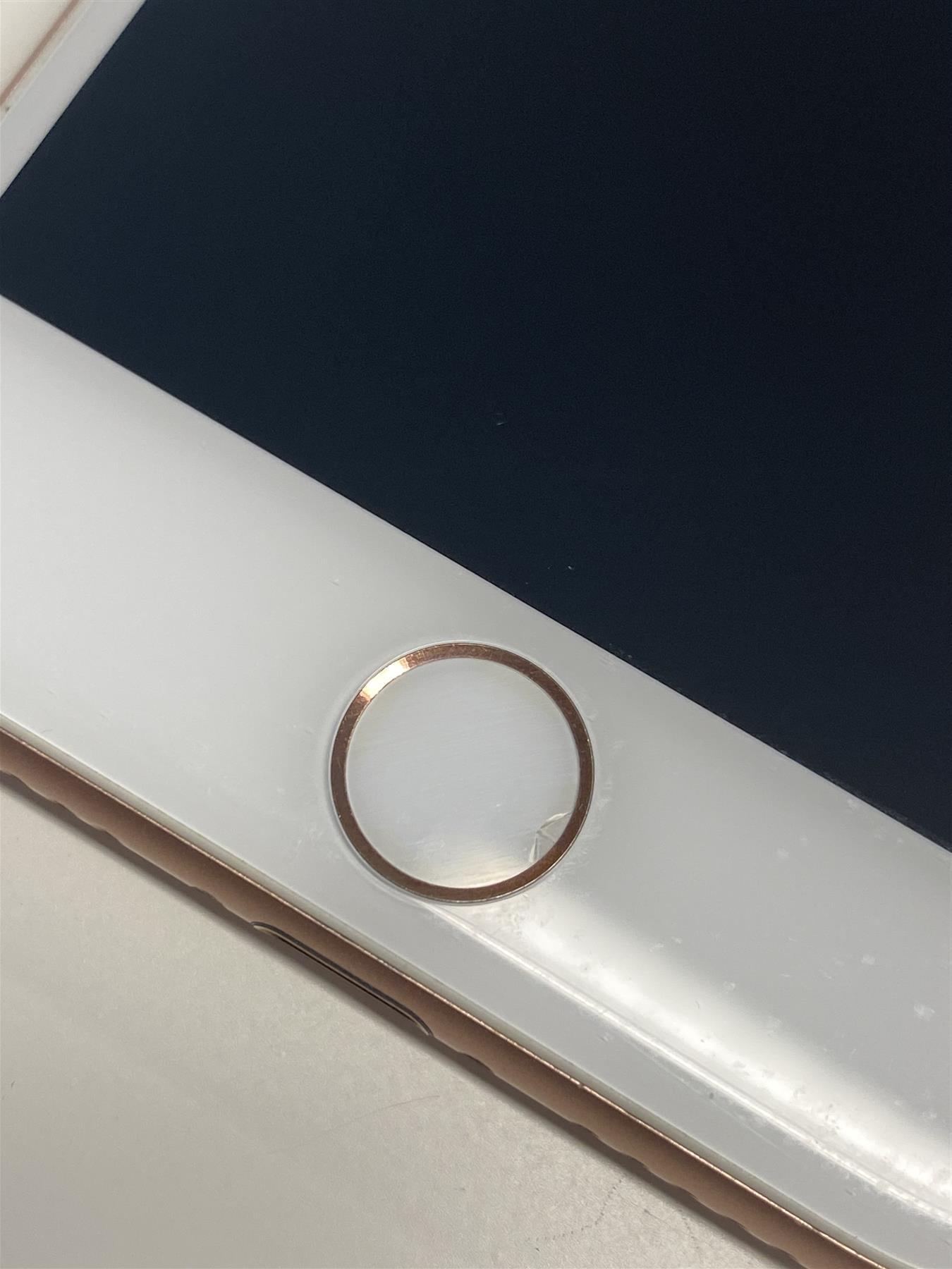 Apple iPhone 8 64GB Gold Unlocked - Used