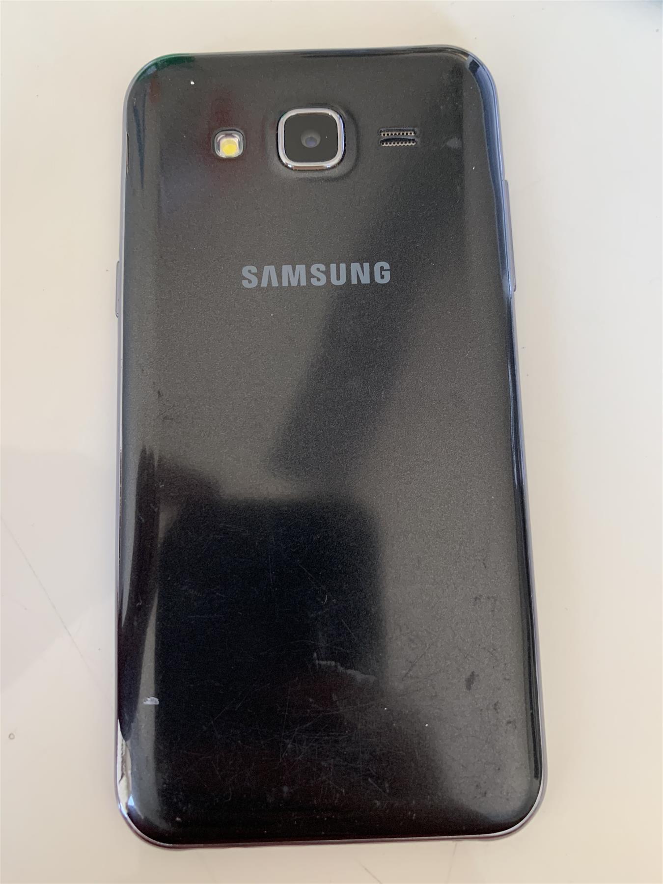 Samsung Galaxy J5 (2015) 8GB Black - Used