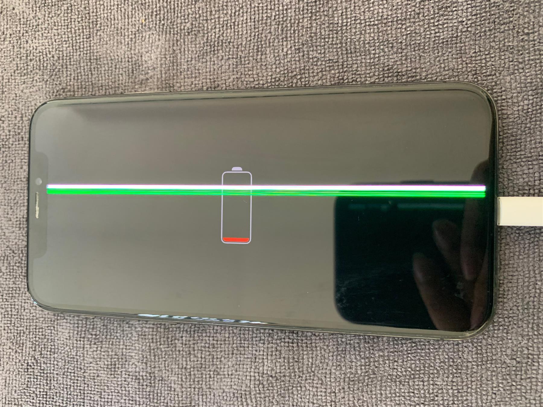 Apple iPhone X 64GB, Space Grey Voda Locked - Used