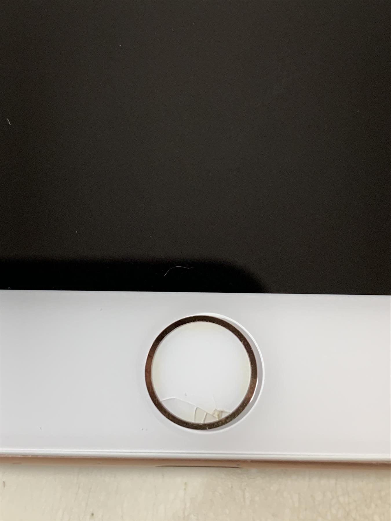 Apple iPhone 8 64GB Gold Unlocked - Used